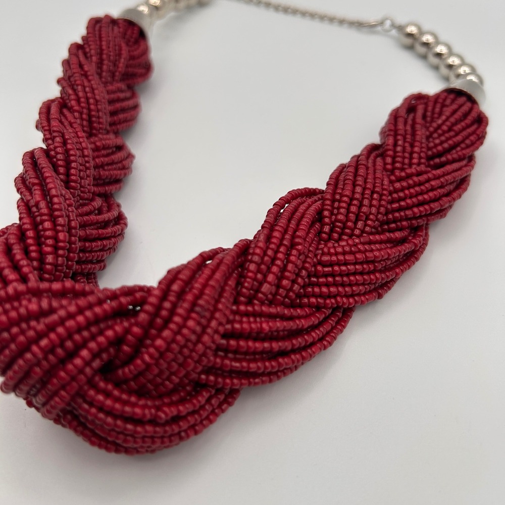 Chunky Red‎ Braided Seed Bead Statement Necklace Silver Tone Ball Bead Accent - Picture 4 of 7